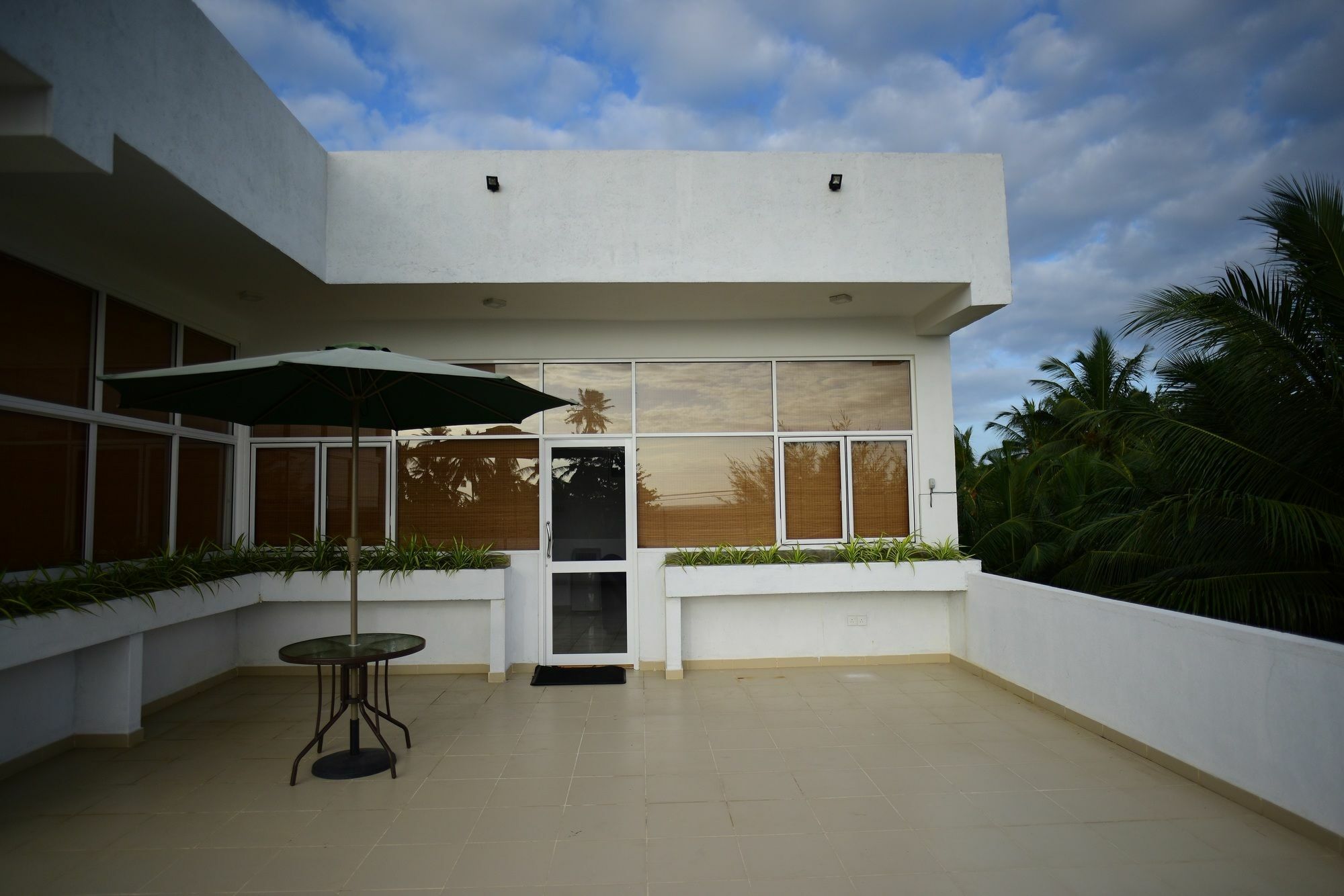 Bliss Apartment Hikkaduwa Exterior photo